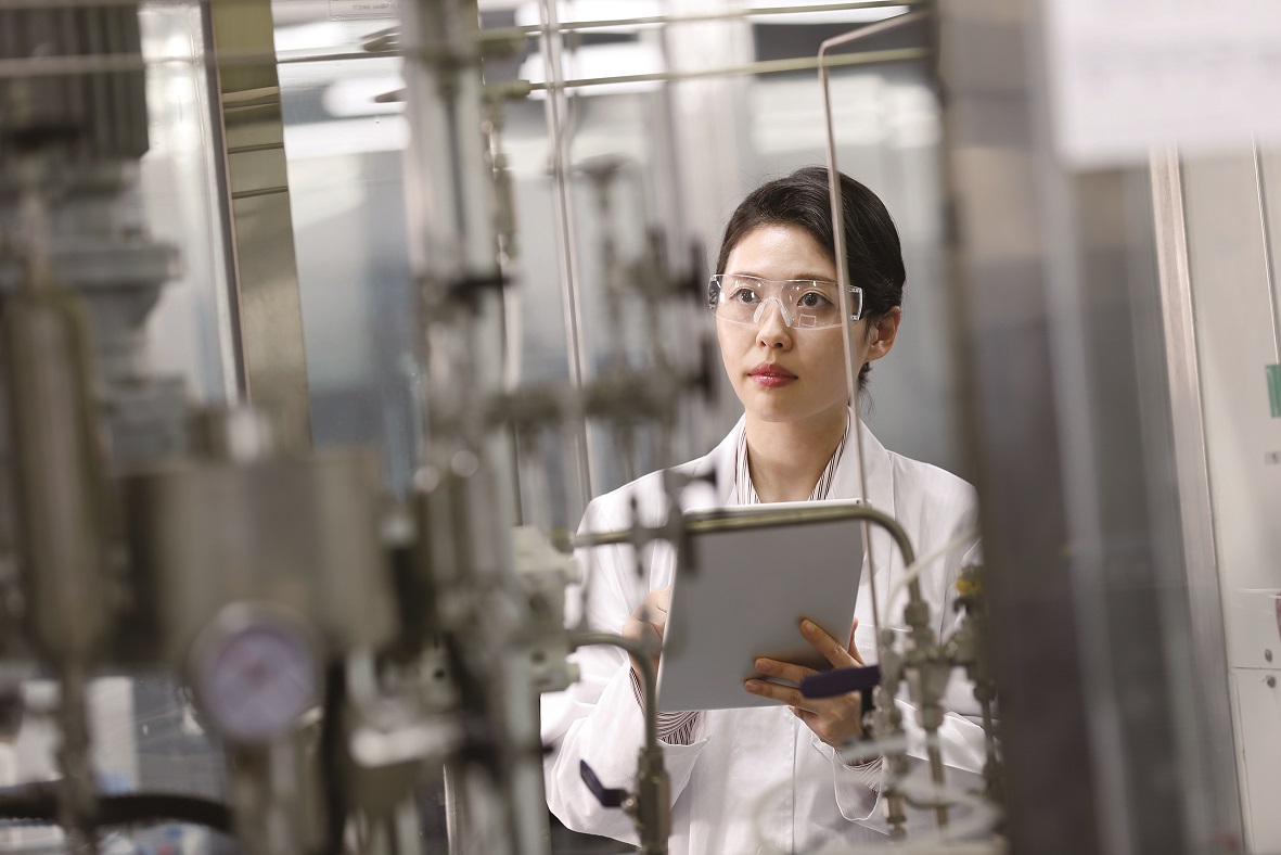 금호석유화학은 ‘미래 신성장 사업 개발’을 중장기 성장 전략으로 채택하고 R&D 투자를 확대하고 있다. /금호석유화학그룹