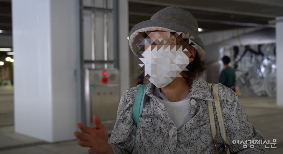 지난 9월 일본 도쿄도청 입구에서 본지와 만난 비장애인 시민 D씨(여‧75)는 “쇼핑몰, 공공기관 등 건물에 대한 접근성이 열악하다고 느낀 적은 없다. 전부 자동문이라서 출입에 불편함을 느끼진 않는다”라고 답했다. /여성경제신문