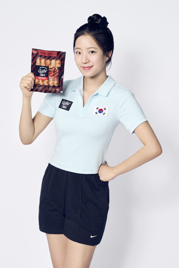 동원F&B 그릴리 모델 탁구 국가대표 신유빈 선수 /동원F&B