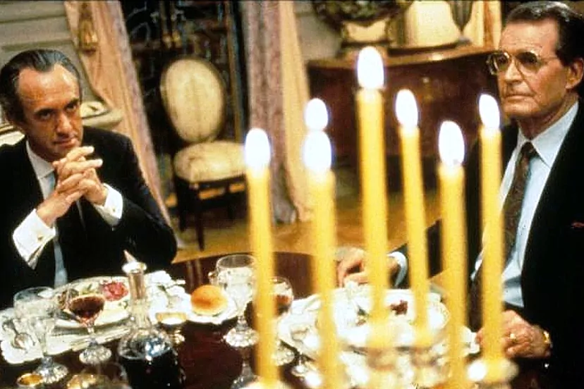 1988년 말 콜버그크라비스로버츠(KKR)의 RJR 나비스코 인수를 다룬 영화 '문 앞의 야만인들(Barbarians at the Gate)'의 스틸 컷. /라스타 픽쳐스(Rastar Pictures)