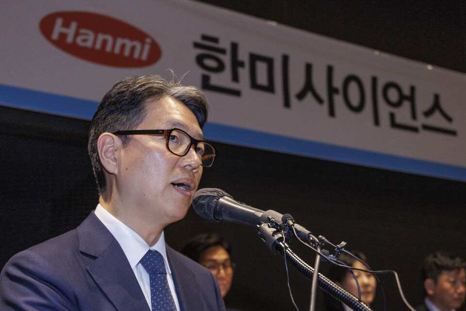 임종훈 한미사이언스 대표이사가 지난 7일 오후 서울 여의도 글래드 호텔에서 열린 기업가치 제고를 위한 한미그룹 밸류업 및 중장기 성장전략 기자회견에 참석해 경영권 관련 발언을 하고 있다. /연합뉴스