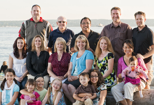 대가족이 모여 사는 시절도 지나갔지만 대가족이 화합하는 모습도 드물어졌다. /게티이미지뱅크