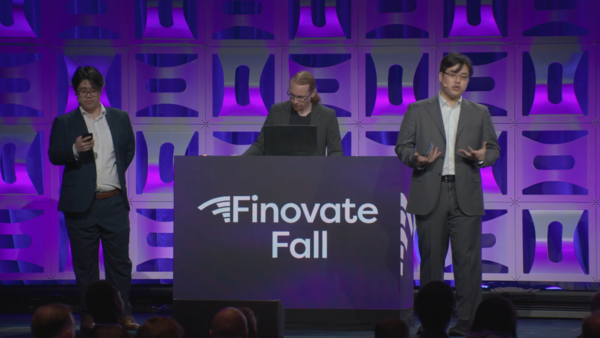 한인 2세인 (왼쪽부터) 조셉 안(Joseph Ahn)과 다니엘 안(Daniel Ahn)형제 /Finovate TV 'FinovateFall 2024= Delfi' 캡처