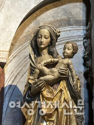 노발레스 San Pietro 수도원의 성모상 /사진=박재희