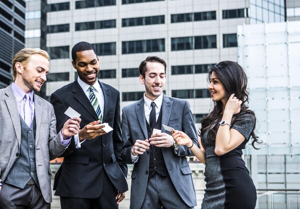 이름을 소중히 여기고 부르는 것은 인간관계를 깊게 만드는 가장 간단하면서도 강력한 방법의 하나다. /게티이미지뱅크