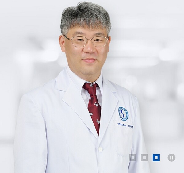 최종범 교수는 힘들지만 여전히 교육자로서 현장을 떠나고 싶지 않다고 말했다. /본인 제공