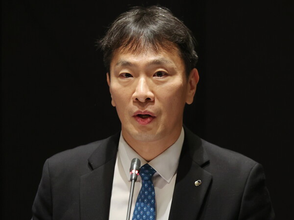 지난달 21일 외국계 금융회사 CEO 간담회에서 발언하는 이복현 금감원장 /연합뉴스 