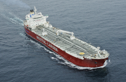 HD현대미포의 석유화학 제품 운반선. /HD현대미포