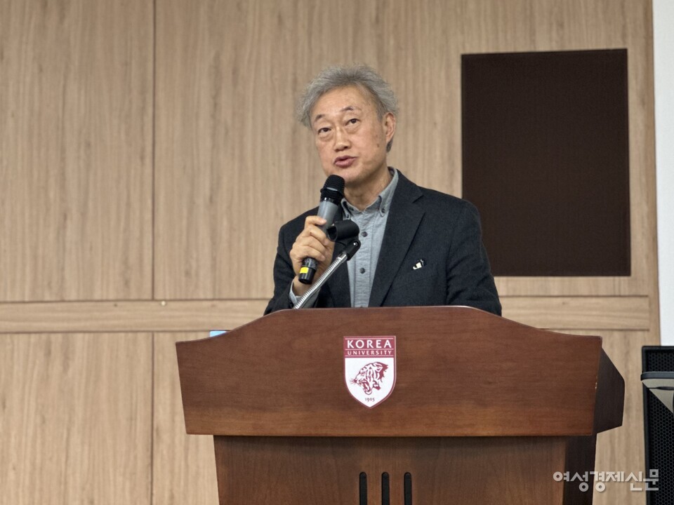 한주형 50플러스 코리안 이사장은 “베이비붐 세대가 사회 변화의 핵심 축이 되고 있지만 정책 논의가 개론적 수준에 머물러 있다”며 보다 구체적인 대책이 필요하다고 덧붙였다. /김정수 기자