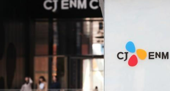 CJ ENM이 연결 기준 지난해 연간 매출액 5조2314억원, 영업이익 1045억원을 기록했다. /연합뉴스