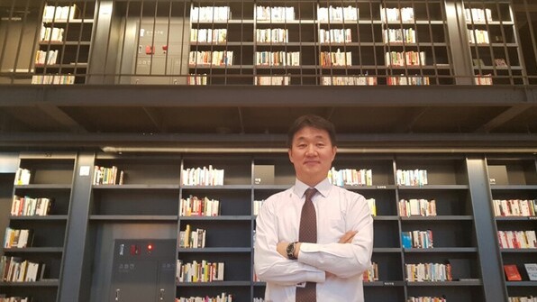 안상희 대신경제연구소 센터장이 지난 1월 16일 여성경제신문과 만나 국내 증시 저평가의 원인과 해결책을 진단했다. /서은정 기자