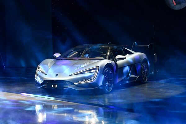 거대 중국 전기차 기업 비야디(BYD)가 인공지능(AI) 기업 딥시크와 손잡고 중국 전 차종에 지능형 주행 시스템을 적용한다. /BYD 코리아