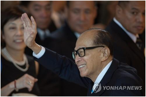 11세의 피난민으로 홍콩에 와 밑바닥에서부터 일하며 최고 부자가 된 리카싱 /연합뉴스