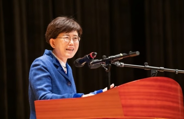 최연혜 한국가스공사 사장이 2024년 1월 2일 대구 본사에서 진행한 2024년 시무식에서 발언하고 있다. /한국가스공사