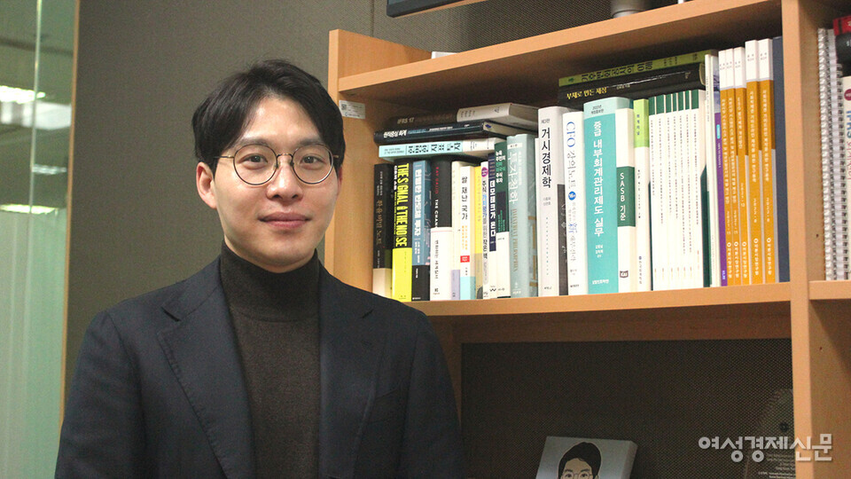 이상호 자본시장연구원 연구위원은 한국 자본시장의 근본적인 문제를 해결하려면 기업이 자본 효율성을 높이고 주주환원 정책을 실질적으로 강화하는 것이 중요하다고 설명했다. /허아은 기자