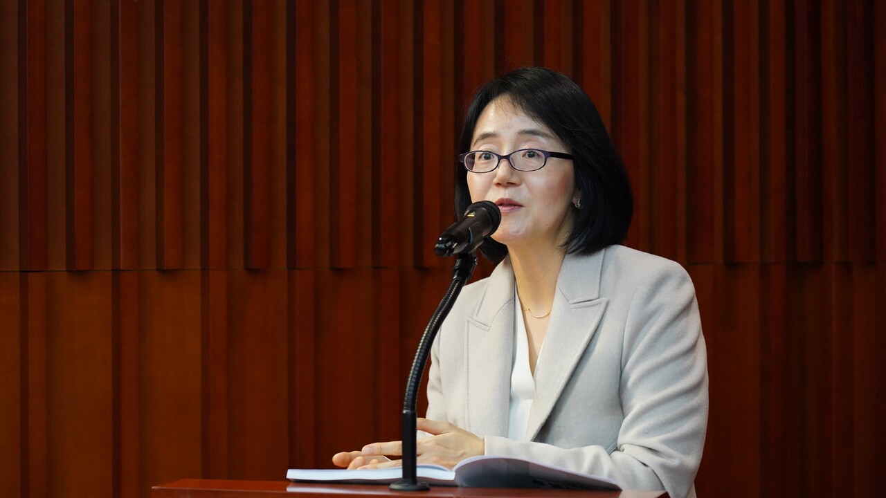 김태진 고려대 법학전문대학원 교수는 여성경제신문과의 인터뷰에서 "법은 사회적 갈등을 조정하고 완화하는 수단이어야지 오히려 이를 증폭시키는 도구가 되어서는 안 된다"고 더불어민주당의 상법 개정안 강행 처리를 우려했다. /이상헌 기자