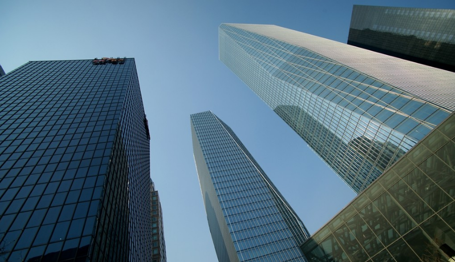 민 교수는 단적으로 코리아 디스카운트를 유발하는 기업 규제로 공정거래법상 지주회사 제도와 금융·비금융 분리를 강제하는 금산분리 규제를 꼽았다. /연합뉴스