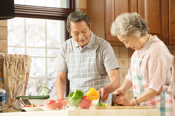 부부가 오래 잘 사는 비결은 소통이라고 한다. /게티이미지뱅크