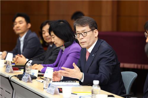 김성태 IBK기업은행장이 지난 12일 성남상공회의소에서 열린 중소기업 현장 간담회에서 발언하고 있다. /IBK기업은행