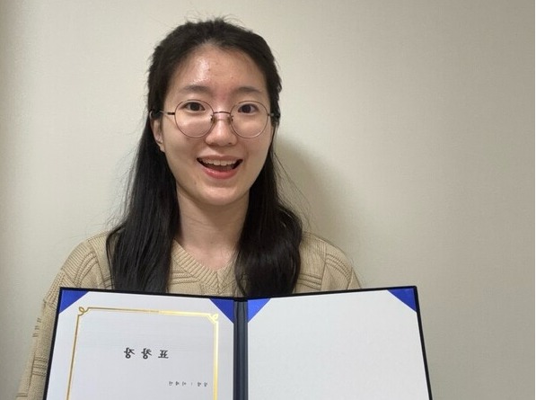 2월 ‘코멘토가 뽑은 코멘토’에 이세연 코멘토가 선정됐다. 이 코멘토는 지난 2024년 6월 이달의 코멘토로 뽑힌 데 이어 두 번째로 선정됐다. /이세연