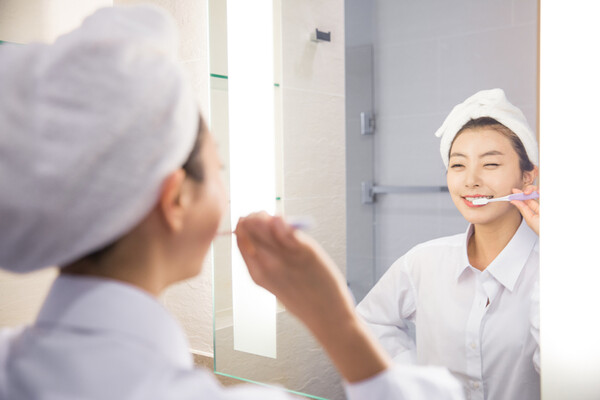 현재의 나일론모에 합성수지 자루는 1938년 듀폰연구소에서 개발한 것이다. /게티이미지뱅크