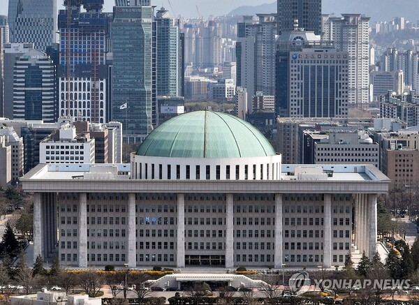 헌재가 윤석열 전 대통령의 파면을 결정한 4월 4일 서울 여의도 국회 모습 /연합뉴스