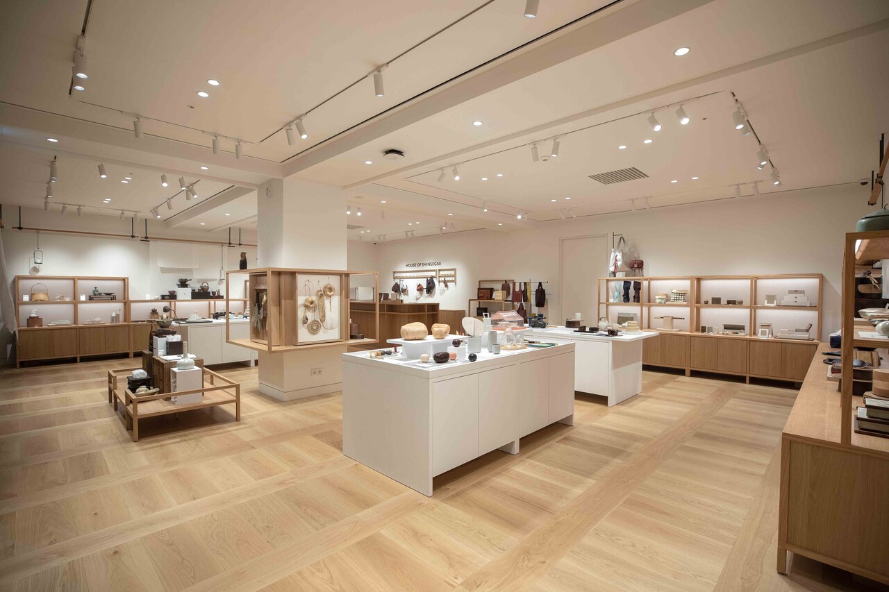 신세계百, '더 헤리티지' 내부 기프트샵 모습 /신세계백화점