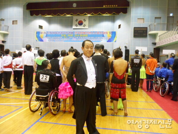 댄스대회 출전은 생애에서 가장 빛나고 잊지 못할 추억으로 남는다. 최선을 다해 기량을 겨루는 무대다. /사진=강신영