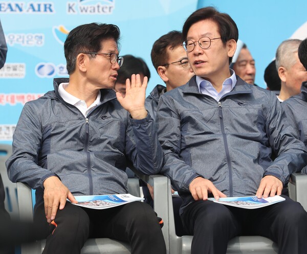 왼쪽부터 김문수 국민의힘 대선 후보, 이재명 더불어민주당 대선 후보 /연합뉴스