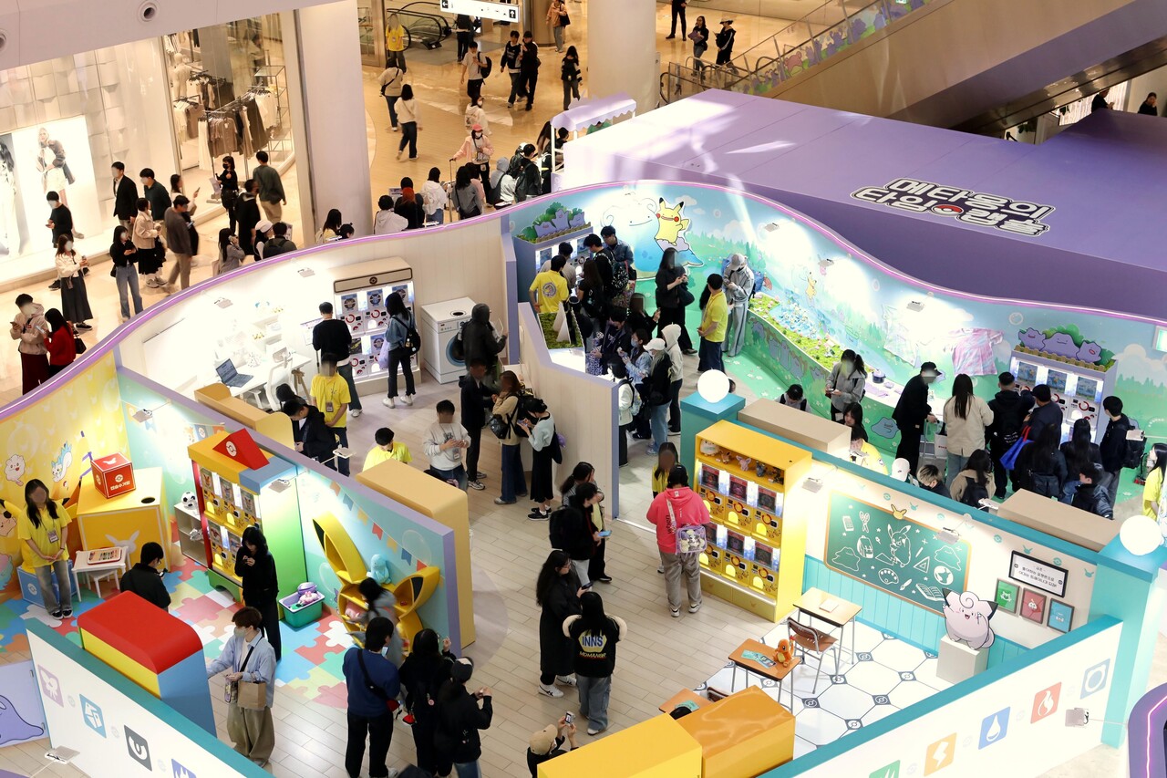 잠실 롯데월드몰 1층 '메타몽의 타임캡슐' 팝업스토어 전경 /롯데백화점