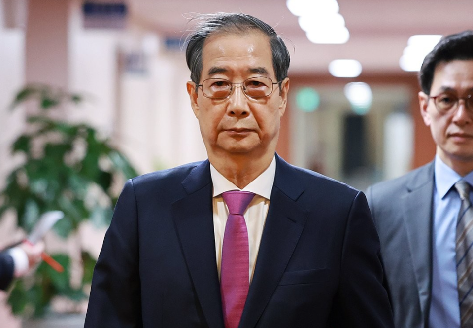 한덕수 대통령 권한대행 국무총리가 지난 4월 8일 정부서울청사에서 열린 국무회의에 입장하고 있다. /연합뉴스