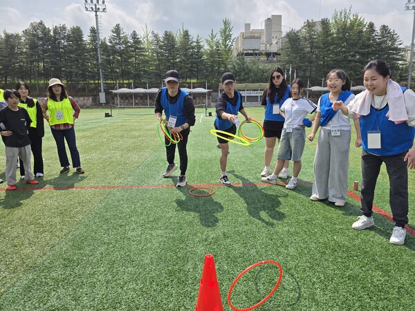 명랑운동회 고리 던져 걸기 /박종섭