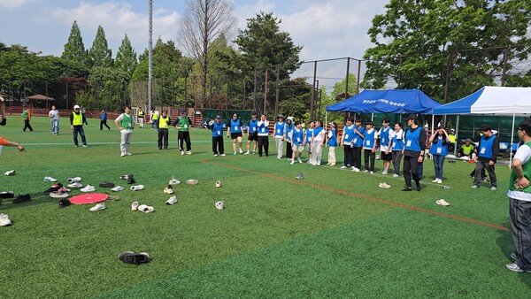 신발 멀리 던지기 /박종섭