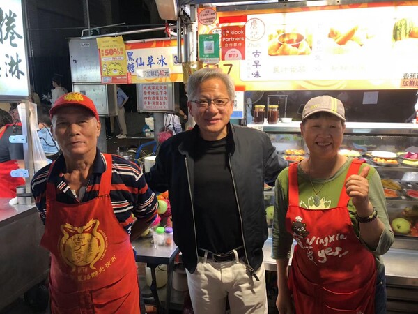 젠슨 황은 엔비디아 최고경영자는 대만 타이베이 중산(中山)역 인근의 닝샤(寧夏) 야시장의 취두부 가게를 즐겨 찾는다. /여성경제신문DB