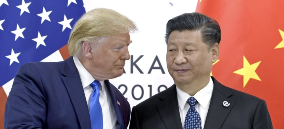 트럼프는 중국이 미국 제품에 부과하는 관세가 환율 조작과 각종 비관세 무역장벽을 포함해 67%라고 주장하며 높은 관세율을 부과했다. /AP=연합뉴스