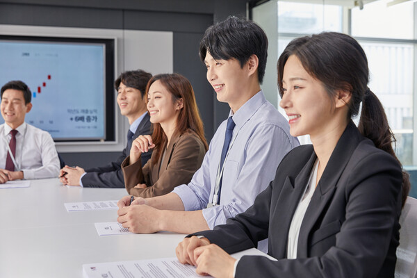 지나고 보면 가장 힘들고 아팠던 청춘이 있었기에 지금의 단단한 내가 있다. /게티이미지뱅크