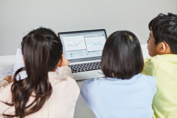 시중은행이 저출생 대응에 맞춰 관련 금융 상품을 출시하고 있다. /게티이미지뱅크