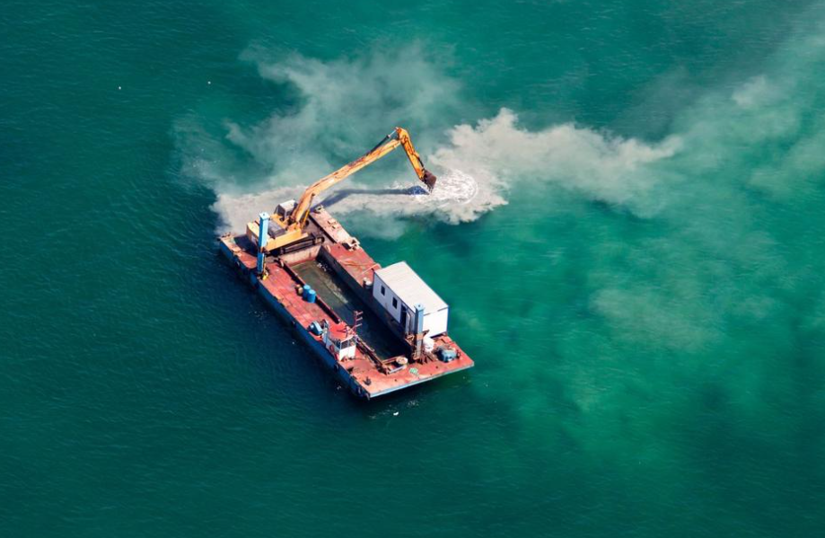 ‘원전 굴기(崛起)’ 중국이 바닷물에서 우라늄 추출 효율을 높이는 기술 개발을 가속화하고 있다. /연합뉴스