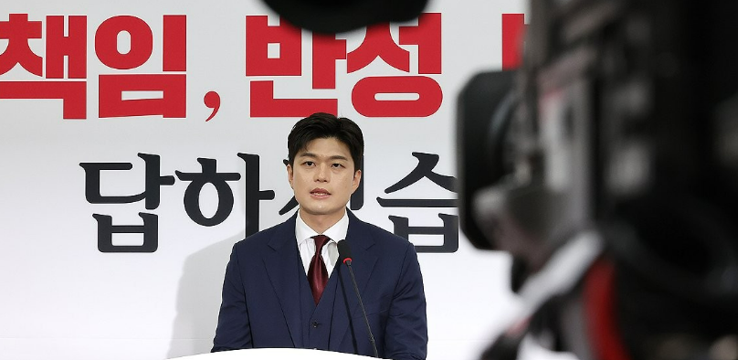 김용태 국민의힘 비상대책위원장이 지난 8일 국회에서 기자회견을 열고 당 개혁 과제 등을 설명하고 있다. /연합뉴스