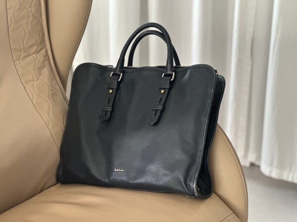 폴스미스 서류 가방 /권혁주