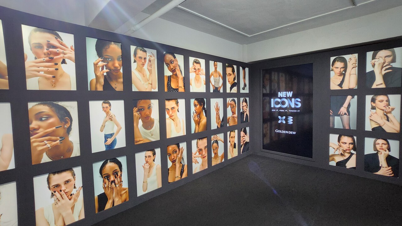 골든듀 제품을 레이어링해 연출한 모델컷 /류빈 기자