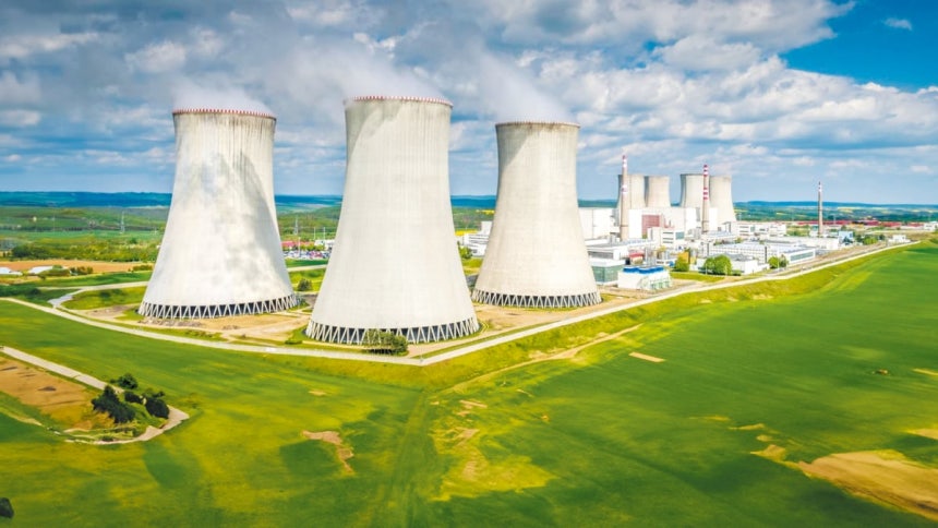 체코 두코바니 원전 단지의 모습. 현재 원전 4기를 가동 중이며 신규 원전 2기를 추가하는 사업을 한국수력원자력이 수주했다. /체코전력공사