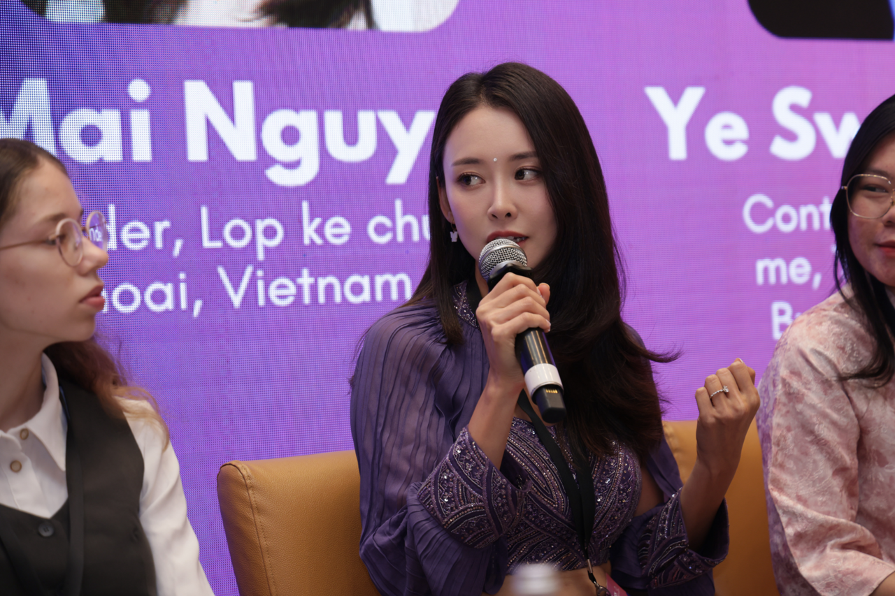 AI는 도구일 뿐이다. 진짜 창작은 '왜 이 이야기를 전하고 싶은가'라는 물음에서 시작된다. AI 시대의 창작자는 단순히 기술을 잘 다루는 사람이 아니라 자신만의 '이유'를 가진 사람이 될 거라고 생각한다. /허영주 크리에이터