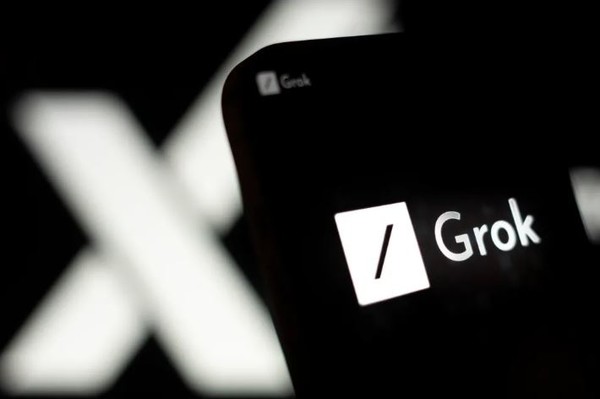 일론 머스크가 개발한 인공지능 그록이 히틀러 찬양 논란에 휩쓸렸다. /로이터=연합뉴스 