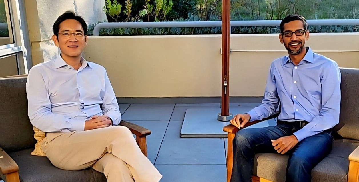 지난 2021년 11월 22일 미국 캘리포니아주 마운틴뷰 구글 본사에서 만난 이재용 삼성전자 부회장(왼쪽)과 순다르 피차이(Sundar Pichai) 구글 CEO(오른쪽)의 모습. /삼성전자