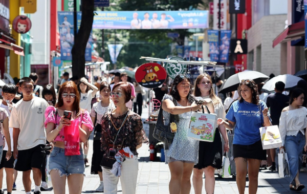 국내 체류 외국인 수가 273만명을 넘어서며 역대 최고치를 경신했다. /연합뉴스
