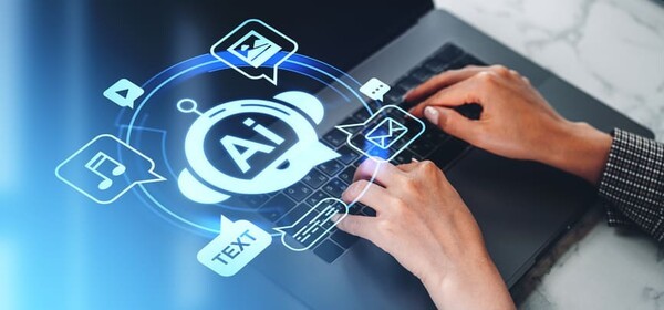 인공지능의 등장으로 인간만의 영역으로 여겨지던 글쓰기의 경계선이 무너졌다. /게티이미지