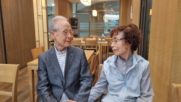 오랜 기간 서로를 지키며 살아온 장양희 장로 부부 /이한세 객원기자