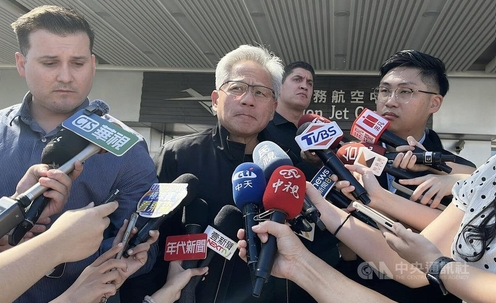 대만을 방문한 젠슨 황 엔비디아 CEO. /대만 중앙통신사(CNA) 캡처