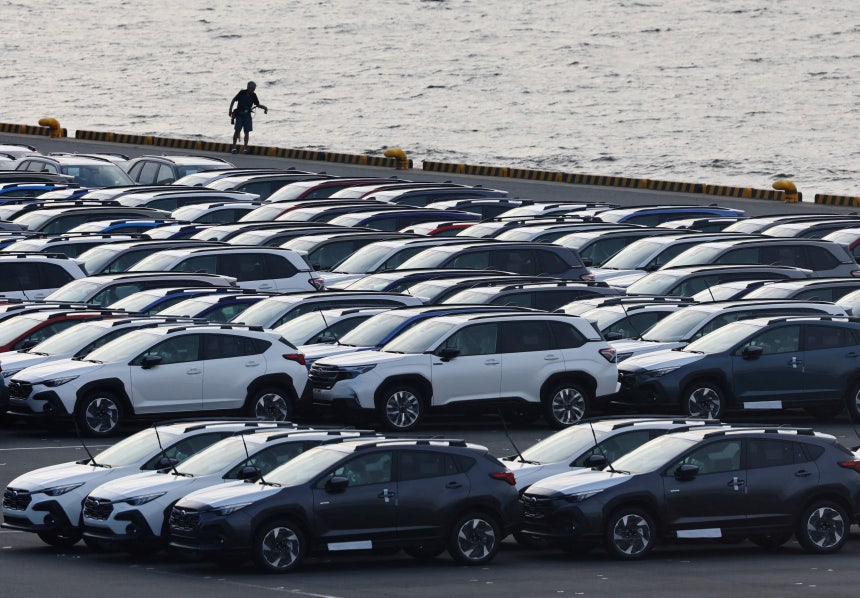 일본 도쿄 인근 요코하마 산업 항구의 차량 보관소 /연합뉴스